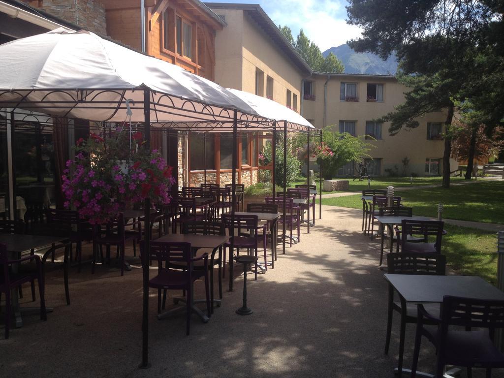 Logis Hotel Le Lac Embrun Exterior photo