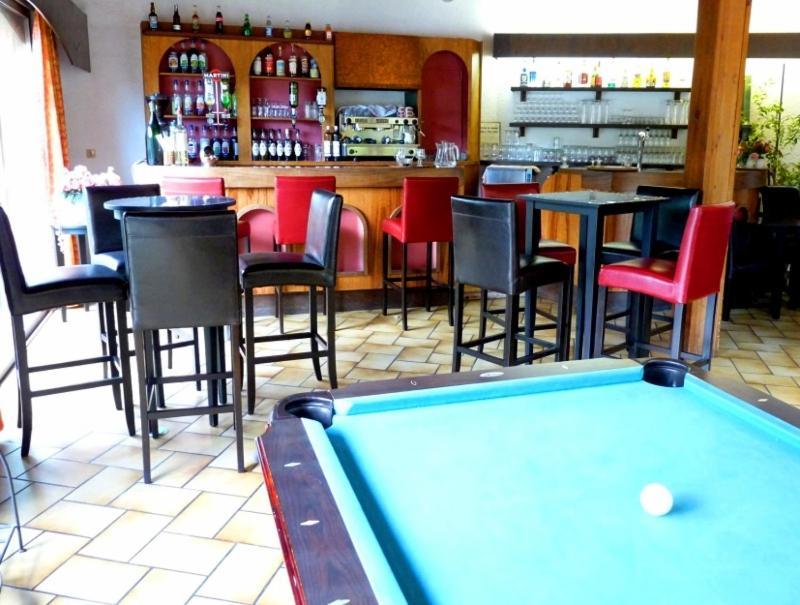 Logis Hotel Le Lac Embrun Exterior photo